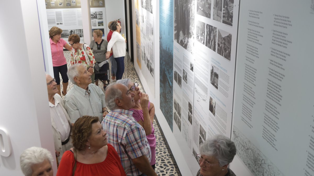 Inauguración de la Exposición Fotográfica del Museo de la Memoria de Ribadelago.