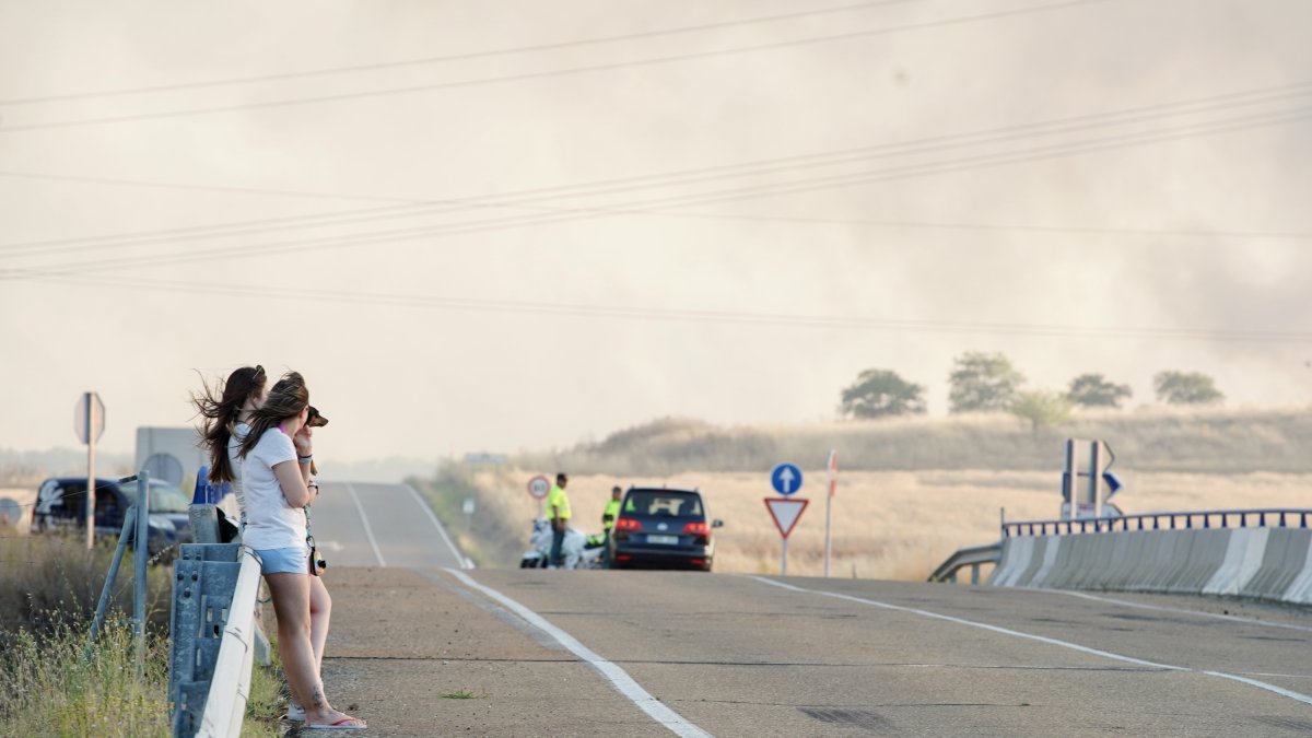 Incendio de nivel 2 en Castrillo de los Polvazares (León).