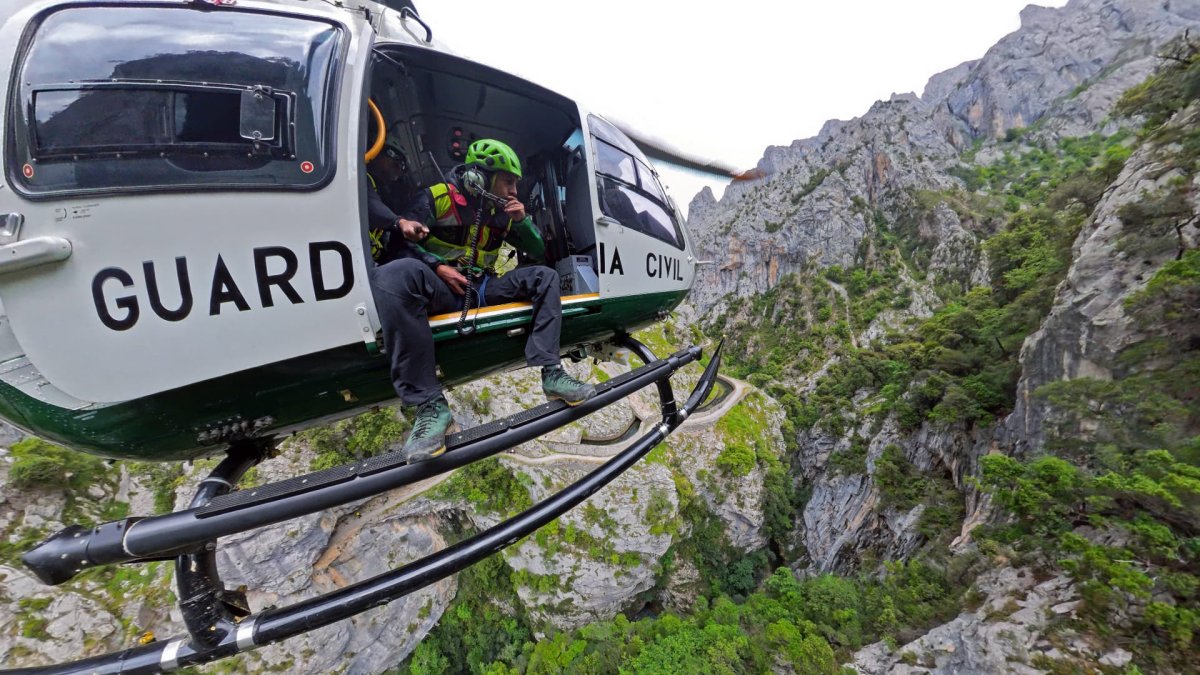 Grupo de Rescate Especial de Intervención
en Montaña (GREIM)