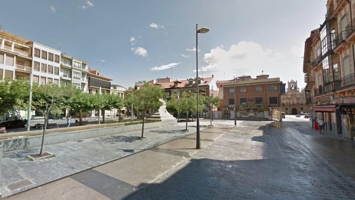 Plaza del Gral. Santocildes en Astorga, donde tuvo lugar la primera agresión.