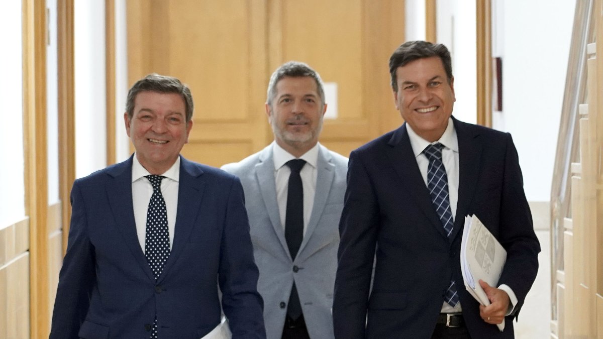 Luis Miguel González Gago, Julio López Revuelta y Carlos Fernández Carriedo.