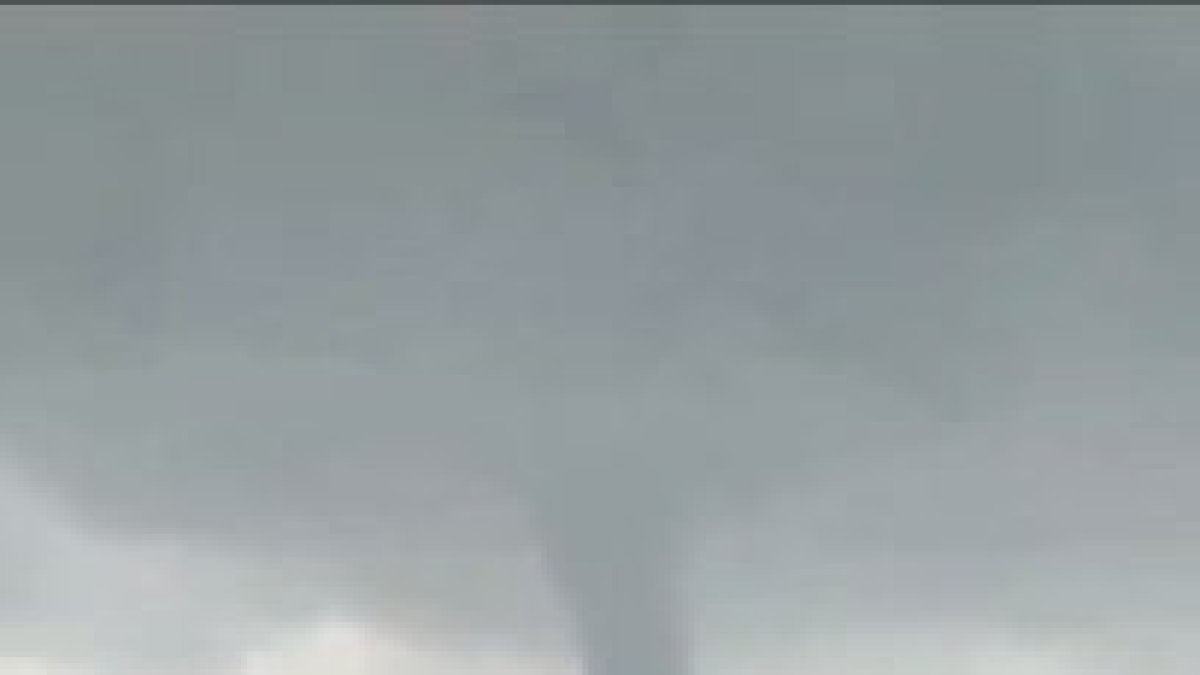 Tornado en la zona de Riofrío, en Ávila. @Meteoavila2