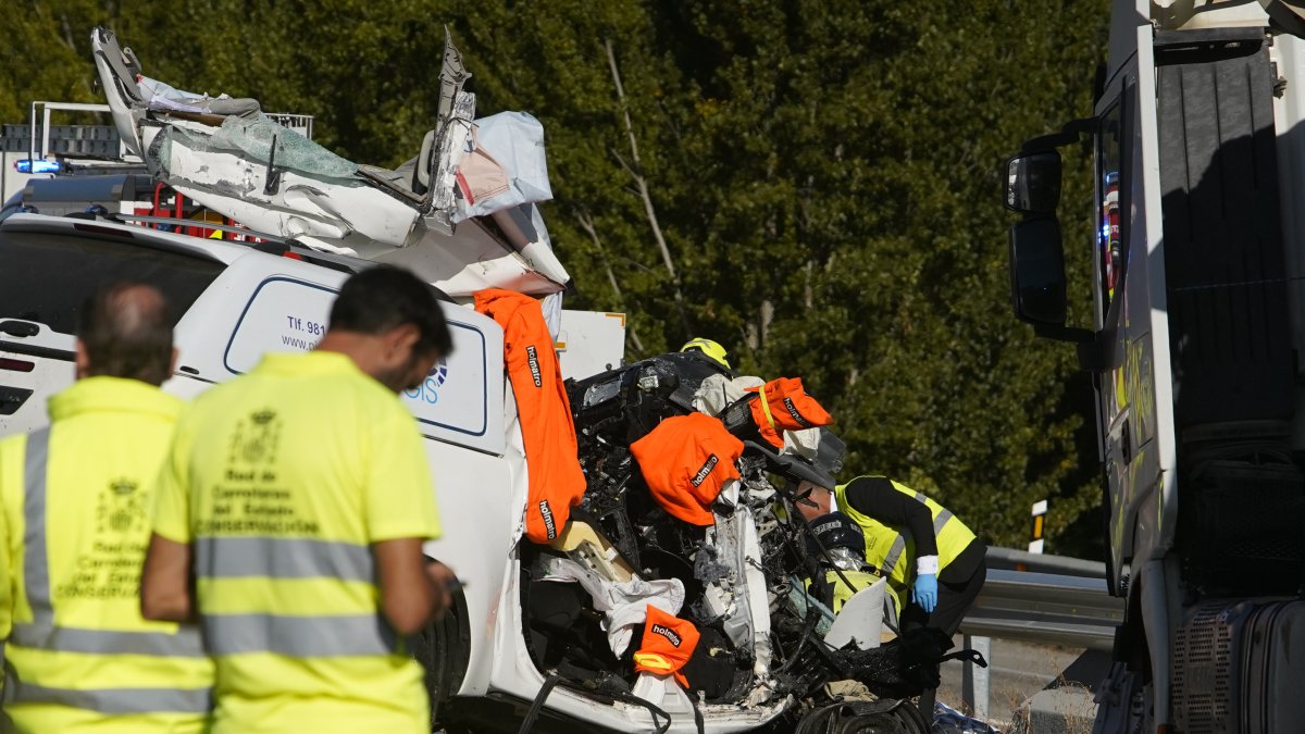 Accidente en la N-VI en Carracedelo (León)