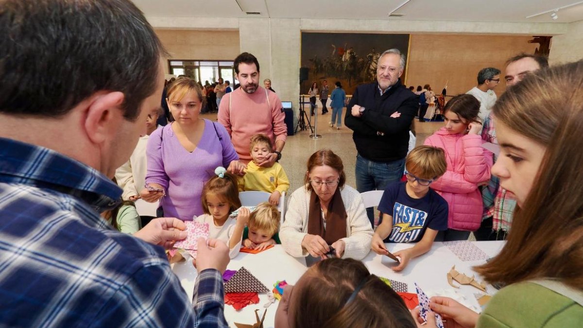 Jornada de artesanía en las Cortes de Castilla y León