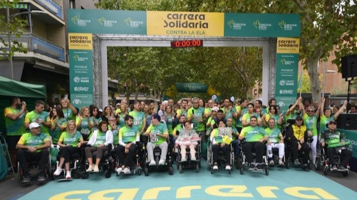 Participantes de la 'Carrera Solidaria Contra la ELA' de Eurocaja Rural