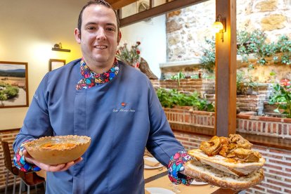 El cocinero Luis Alberto Simón, en el comedor de El Cenador.