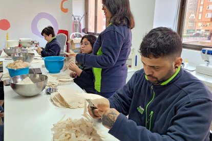 Trabajadores en uno de los Centros Especiales de Empleo