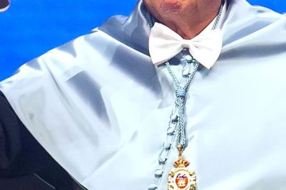 Serrat nombrado nuevo doctos honoris causa de la UBA