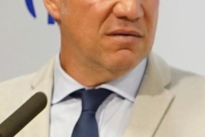 El vicesecretario de Coordinación Autonómica y Local del PP, Elías Bendodo, en la clausura de la reunión del Comité Ejecutivo Autonómico del PPCyL.