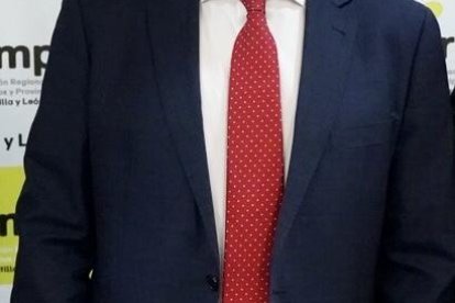 Ángeles Armisén, Luis Miguel González Gago y Benito Serrano.