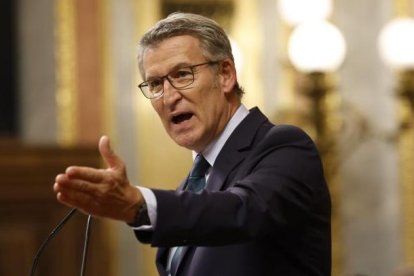 Alberto Di Lolli. 09/10/2024. Madrid. El Presidente del Gobierno, Pedro Sanchez comparece en el Congreso para tratar sobre la emergencia migratoria. En la imagen, Alberto Nunez-Feijoo. ESPANA - NACIONAL - POLITICA