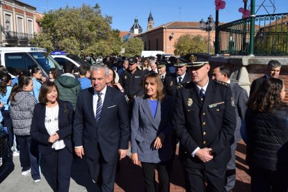 l delegado del Gobierno en Castilla y León, Nicanor Sen, y la consejera de Educación de la Junta de Castilla y León, Rocío Lucas, presentan en el Centro de Desarrollo Sociocultural de la Fundación Germán Sánchez Ruipérez, de Peñaranda de Bracamonte el Plan director para la convivencia y mejora de la seguridad en los centros educativos y sus entornos'