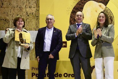 Celebración de la Segunda Edición de los Premios Patatas de Oro de Castilla y León, que organiza la Alianza UPA-COAG. Asiste la consejera de Agricultura, María González.