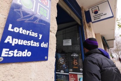 Administración de lotería de la calle Hernando de Acuña