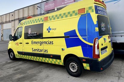 Ambulancia de emergencias sanitarias de Sacyl.