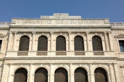 Edificio del TSJ.- E.M.