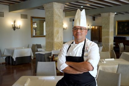 Goyo, en el comedor del restaurante del Parador de Zamora.- E.M.