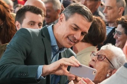 Pedro Sánchez, en el mitin de Valladolid de las municipales pasadas. En estas campaña, el presidente no ha pasado por Castilla y León.-J. M. LOSTAU