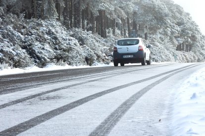 Nieve en la Peña de Francia (Salamanca).- ICAL