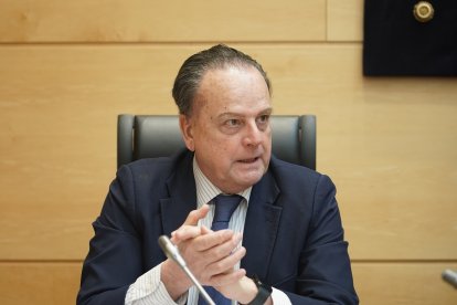 El presidente del Consejo de Cuentas de Castilla y León, Mario Amilivia, presenta en la Comisión extraordinaria de Economía y Hacienda de las Cortes el Informe 'Análisis del impacto en la situación econçomico-financiera del Sector Público Local de Castilla y León de la suspensión de las reglas fiscales, ejercicios 2018-2021'. -ICAL