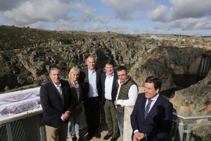 El presidente de la Junta de Castilla y León, Alfonso Fernández Mañueco, visita el Campus de Formación de Iberdrola en Ricobayo (Zamora).