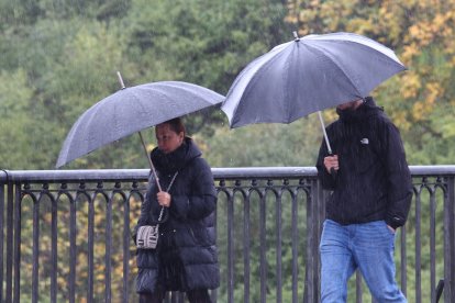 Temporal de viento y lluvia en el Bierzo.- ICAL