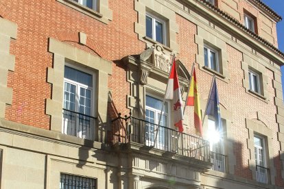 Fachada de la Audiencia Provincial de Palencia. / ICAL.