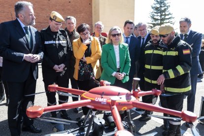 La secretaria de Estado de Defensa, María Amparo Valcarce, presenta la nueva Unidad de Drones. - ICAL