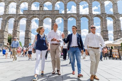 El secretario general de Vox, Javier Ortega Smith, inaugura la nueve sede del partido en Segovia.- ICAL