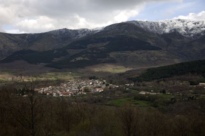 Candelario, Capital Española de las Montañas. - ICAL