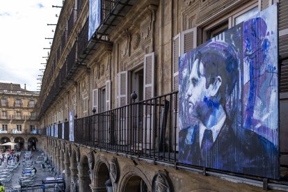 Folklorquiando, es un proyecto multidisciplinar de carácter musical, teatral, pictórico y poético, creado por el folclorista Gabriel Calvo e ilustrado por el pintor Florencio Maíllo. -ICAL