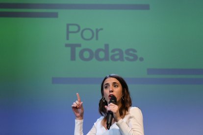 La ministra de Igualdad, Irene Montero, interviene en el acto 'Con todas, por todas’, a 26 de noviembre de 2022, en Madrid (España). - E. PRESS