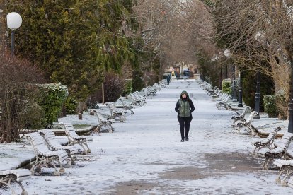 Ligera nevada en Soria capital.- ICAL