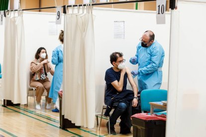 Vacunación contra el coronavirus en Segovia. Imagen de archivo.- ICAL