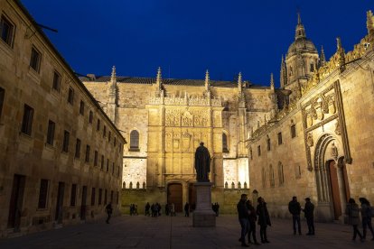 Fachada de la Universidad de Salamanca. ICAL.