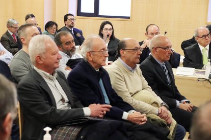 El 28 de octubre de 2013 en el Pozo Emilio del Valle, en el municipio leonés de Pola de Gordón, seis mineros fallecieron en un trágico accidente y del que diez años después se ha celebrado el juicio para esclarecer a los responsables entre 16 acusados.