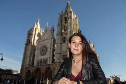 Magdalena Brasas, protagonista del documental 'Sedimentos', rodado en la montaña central leonesa.- ICAL