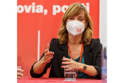 La Ministra de Educación y Formación Profesional, Pilar Alegría en el congreso de Segovia. -ICAL