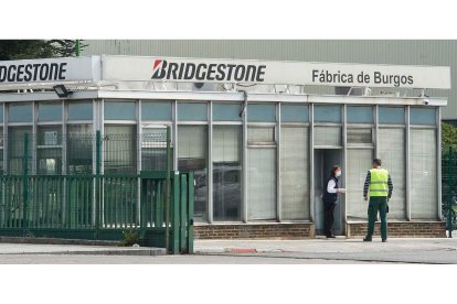 Imagen del acceso principal de la planta de Bridgestone. ISRAEL L. MURILLO