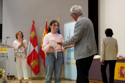 Entrega de los premios del II Concurso Literario del Día Internacional de la Mujer. -ICAL