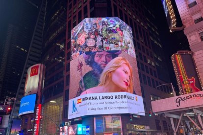 Una de las pantallas en Times Square en Nueva York donde se  promociona el Museo de los Cuentos y la Ciencia de Paredes de Nava. ICAL