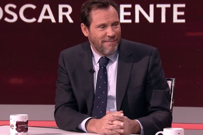 El ministro de Transportes, Óscar Puente, durante el programa 'La noche en 24 horas'.- RTVE