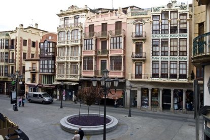 Edificios modernistas en la plaza de Sagasta de Zamora