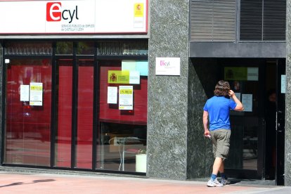 Oficina del ECYL en Ponferrada. - CÉSAR SÁNCHEZ