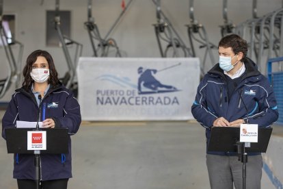 Ayuso y Mañueco en Navacerrada. / ICAL