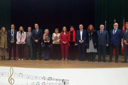 La delegada de Gobierno, Virginia Barcones, participa en un acto en en Centro penitenciario de Topas, en Salamanca. - ICAL