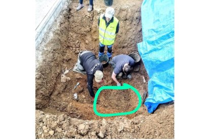 Excavación en el cementerio de Villadangos del Páramo. - ARMH