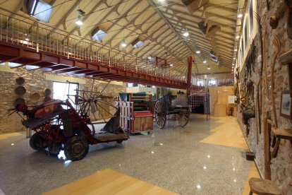 El Museo del Trillo cuenta con 6 salas donde muestra el oficio de este apero de labranza. / L.P.