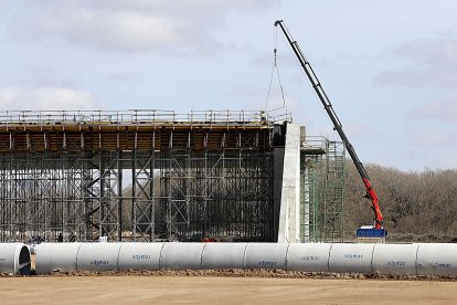 Zona de obras en Tudela, paralelo a la carretera de Soria.- J. M. LOSTAU