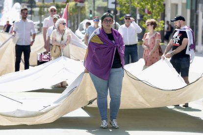 Segundu día La Identidá Llionesa con manifestación desde la plaza de Guzmán.- ICAL